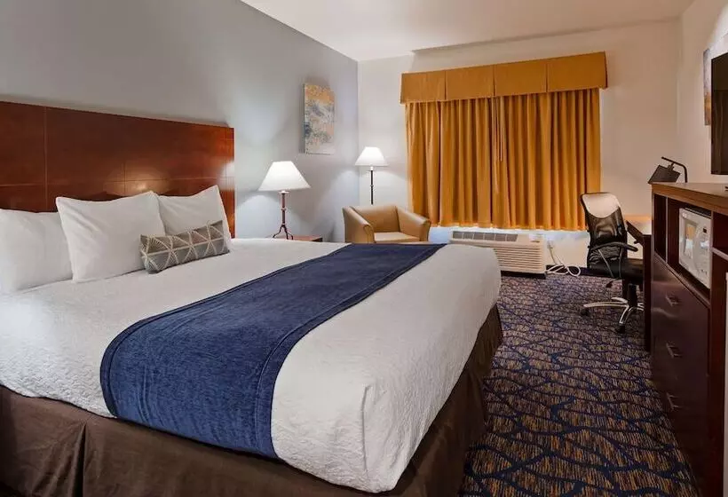 酒店 Best Western Plus Villa Del Lago Inn Patterson