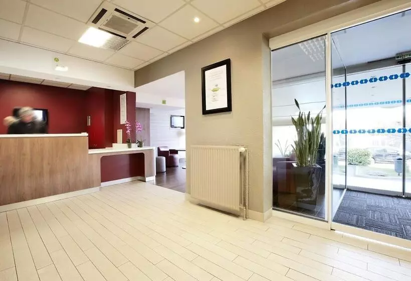 בית מלון כפרי Campanile Creteil Centre