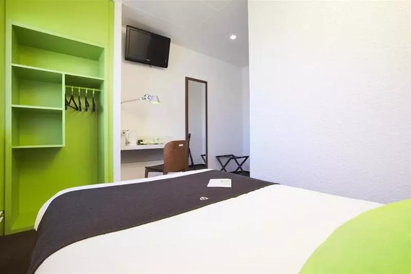 בית מלון כפרי Campanile Creteil Centre