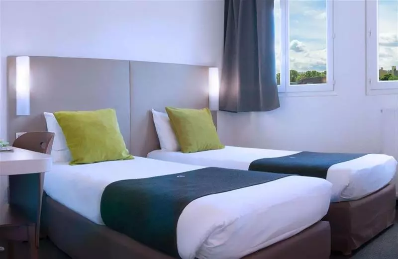 בית מלון כפרי Campanile Creteil Centre