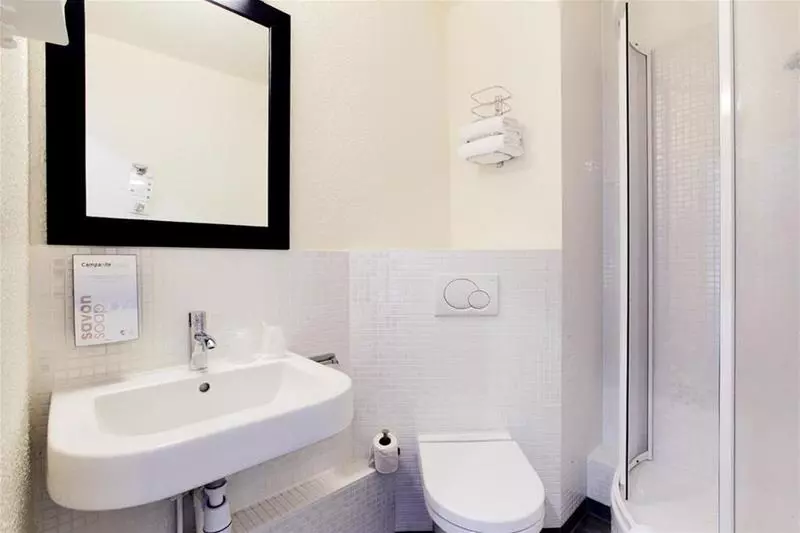 בית מלון כפרי Campanile Creteil Centre