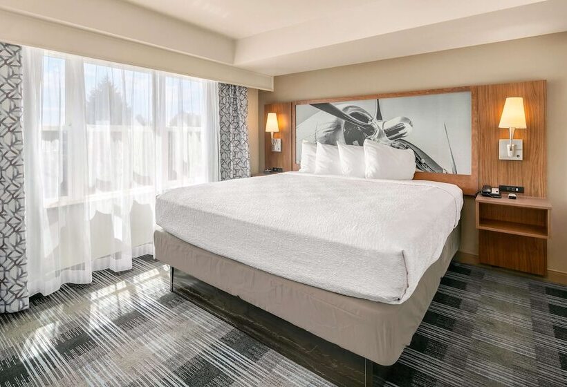 酒店 Executive Residency By Best Western Navigator Inn & Suites