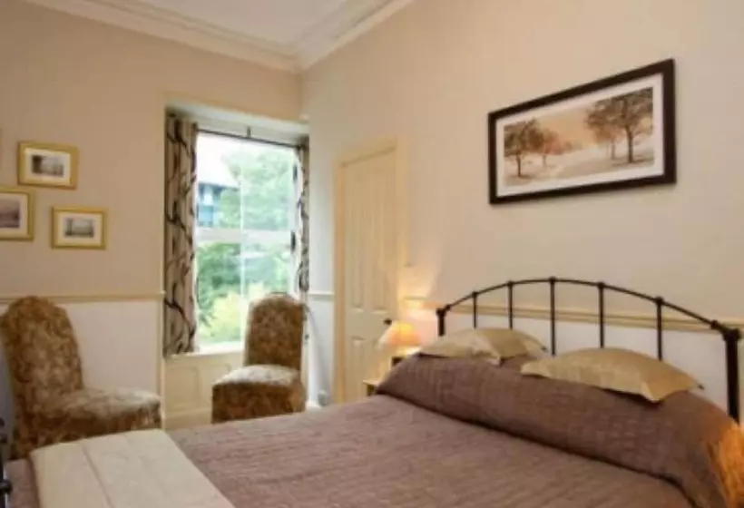 ホテル Fir Trees Guest House