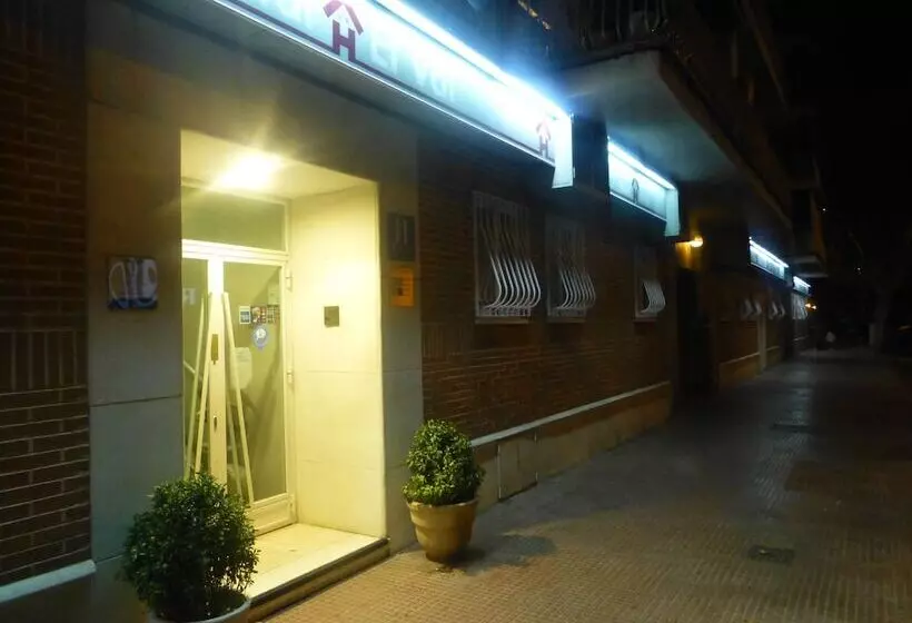 Hotel Hostal El Val