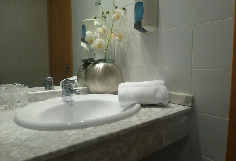 호텔 Hostal El Val