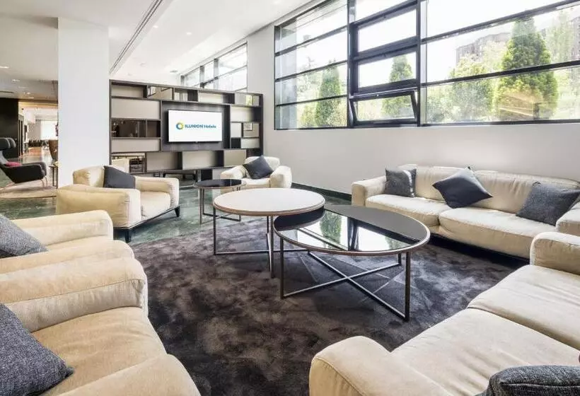 هتل Ilunion Pio XII