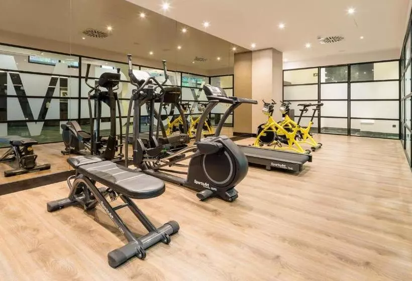 هتل Ilunion Pio XII