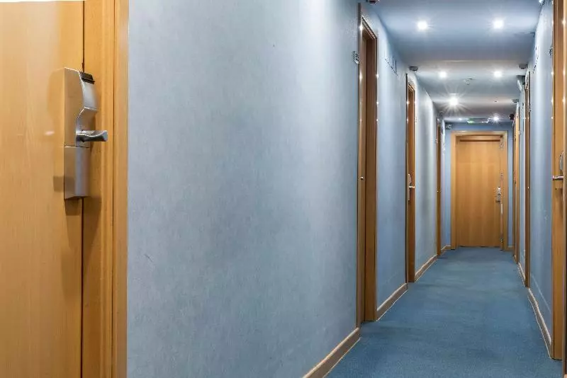 هتل Infanta Mercedes