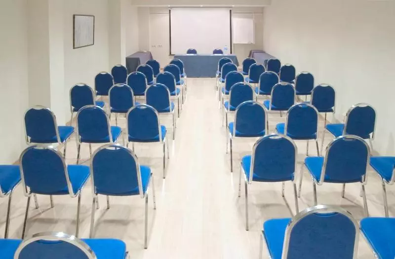 هتل Infanta Mercedes