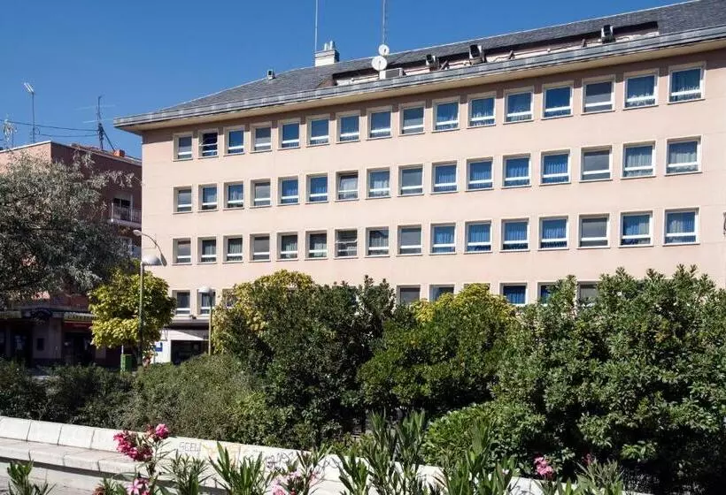 هتل Infanta Mercedes