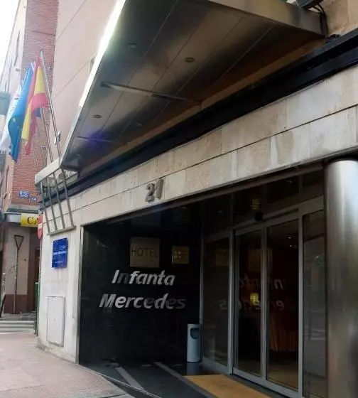 هتل Infanta Mercedes