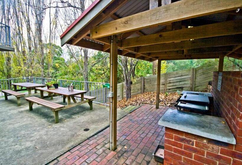 호텔 Lorne Coachman Inn