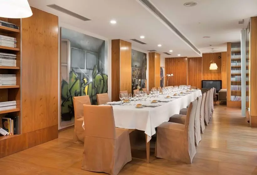 Hotelli NH Zamora Palacio Del Duero