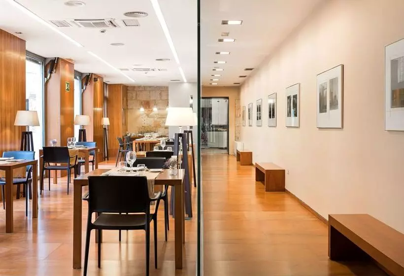 Hotelli NH Zamora Palacio Del Duero