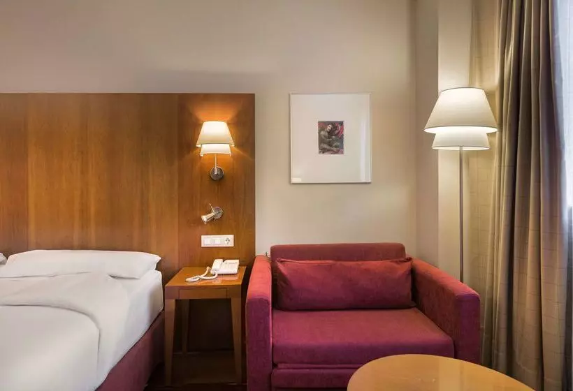 Hotelli NH Zamora Palacio Del Duero