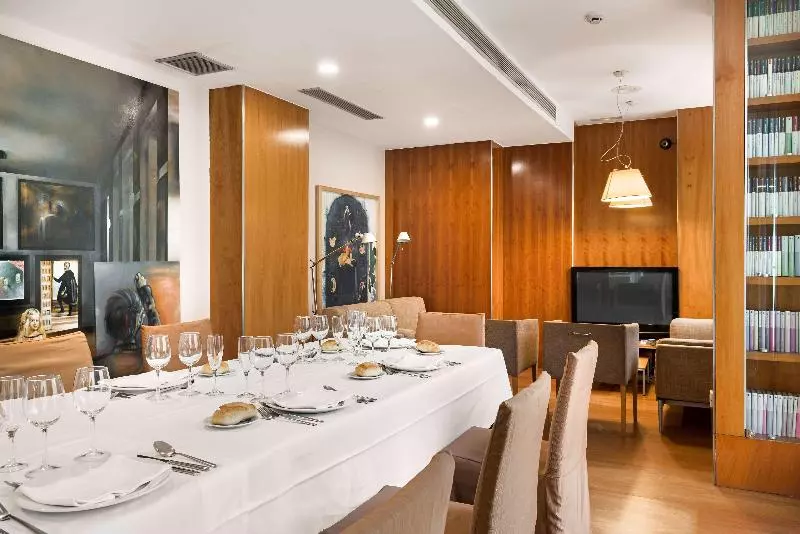 Hotelli NH Zamora Palacio Del Duero