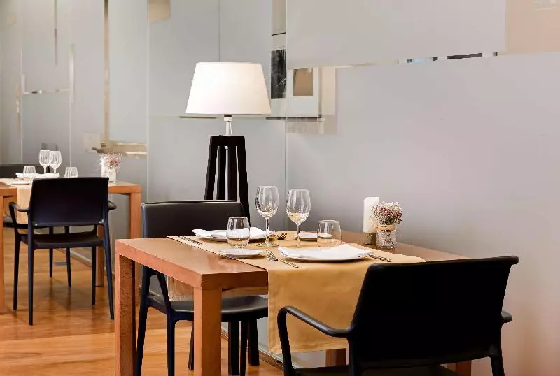 Hotelli NH Zamora Palacio Del Duero