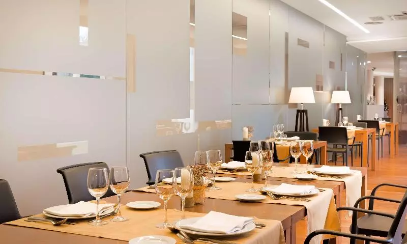 Hotelli NH Zamora Palacio Del Duero