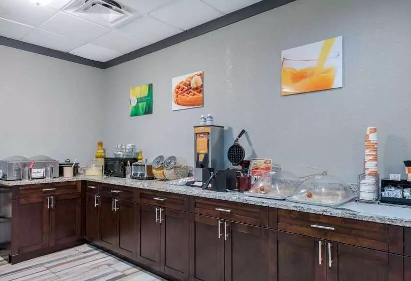 호텔 Quality Inn & Suites Brooksville I 75 Dade City