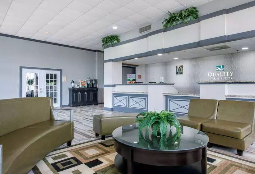 호텔 Quality Inn & Suites Brooksville I 75 Dade City