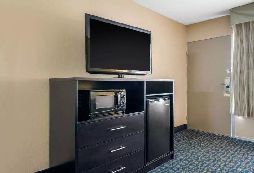 호텔 Quality Inn & Suites Brooksville I 75 Dade City