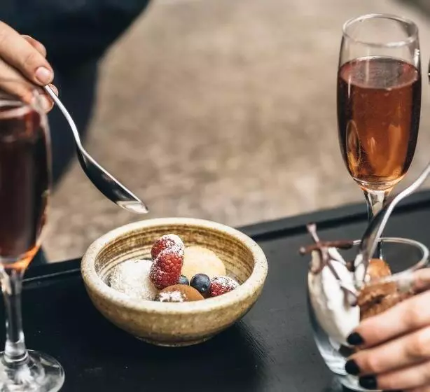 Hotelli The Inn On The Green