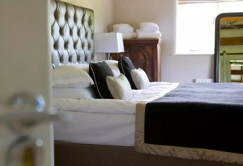 Hotelli The Inn On The Green