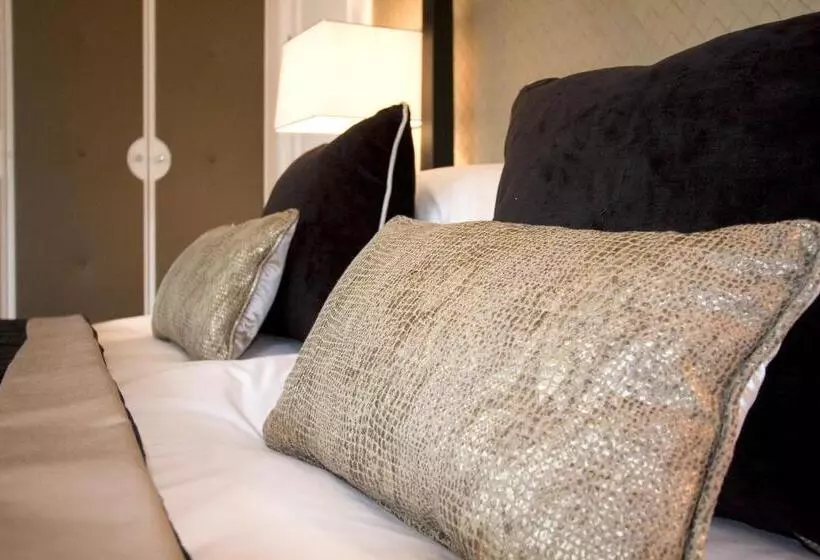 Hotelli The Inn On The Green