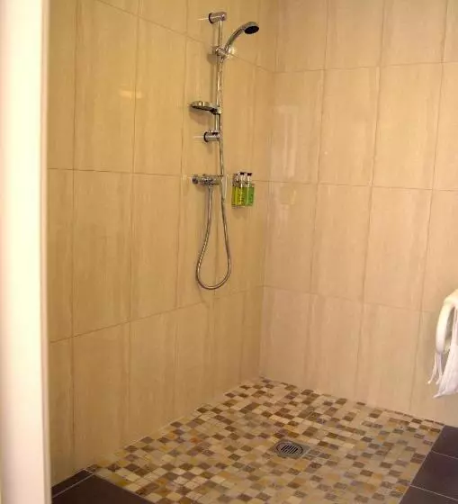 Отель The New Inn