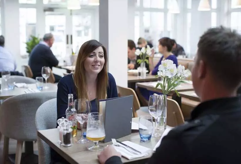 فندق The Royal Wells