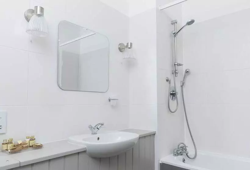 فندق The Royal Wells