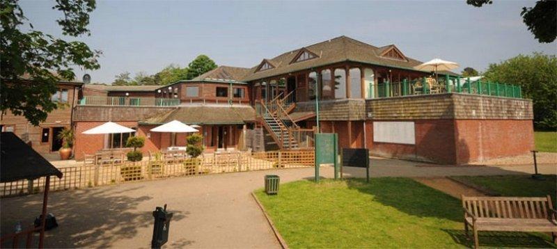 Отель All Saints