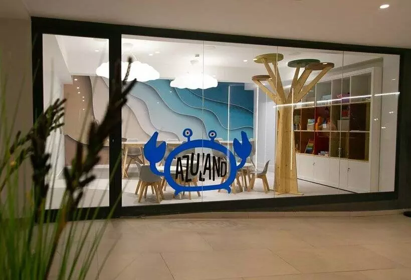 L'Azure Hotel 4* Sup