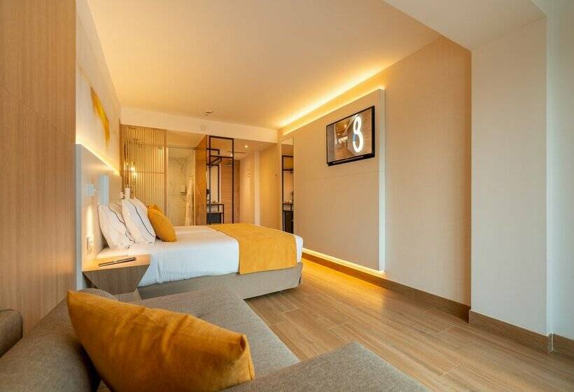 L'Azure Hotel 4* Sup