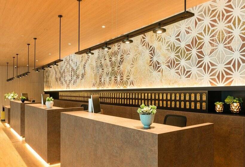 L'Azure Hotel 4* Sup