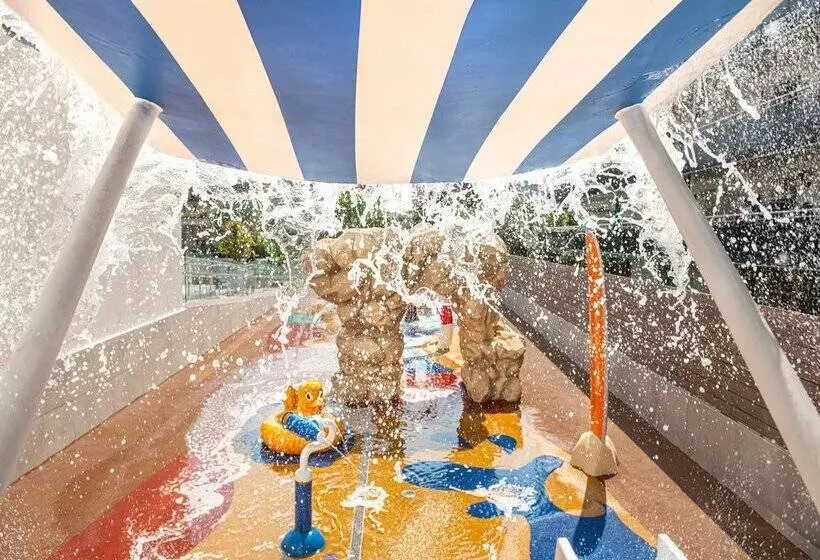 L'Azure Hotel 4* Sup