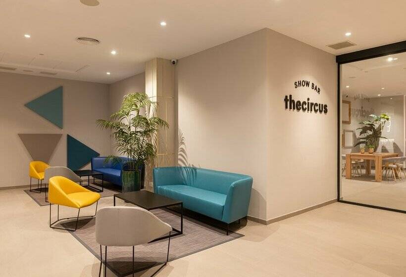 L'Azure Hotel 4* Sup