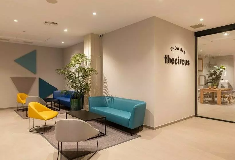 L'Azure Hotel 4* Sup