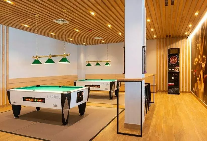 L'Azure Hotel 4* Sup