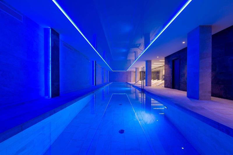 L'Azure Hotel 4* Sup