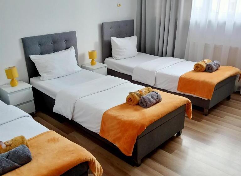 בית מלון כפרי Miodowy