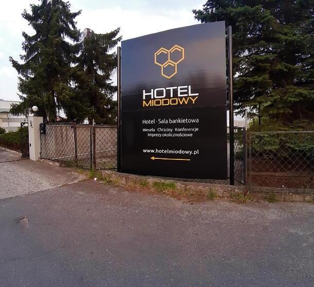 בית מלון כפרי Miodowy