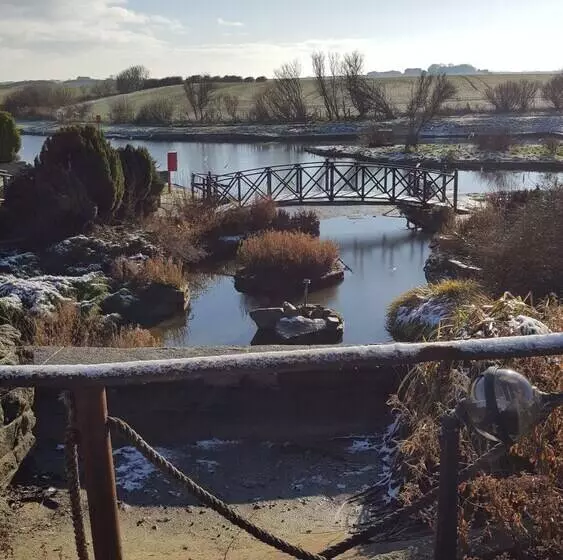 Luxury Caravan Only 10 Mins From The Beach
