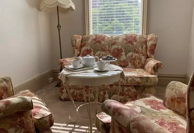 ペンション Blayney House
