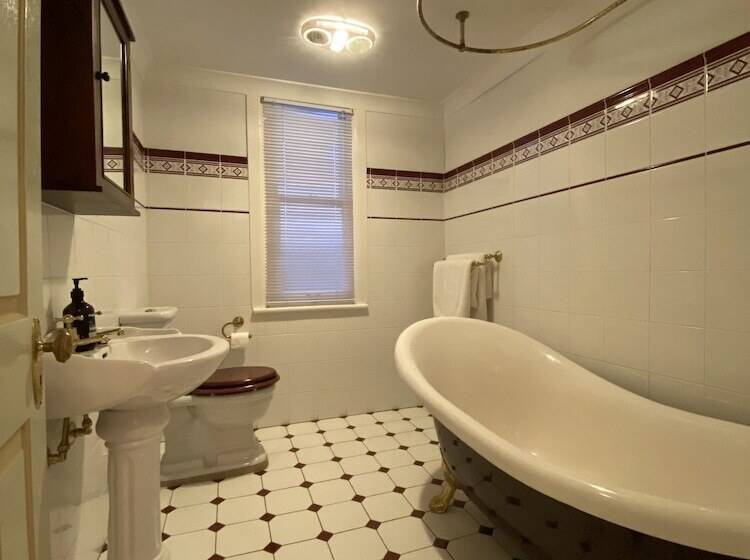 膳宿费 Blayney House