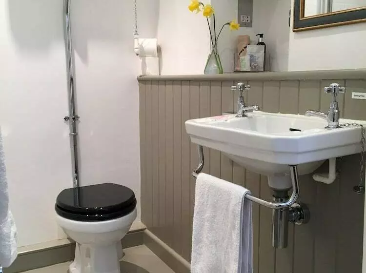 Spring Cottage B&b