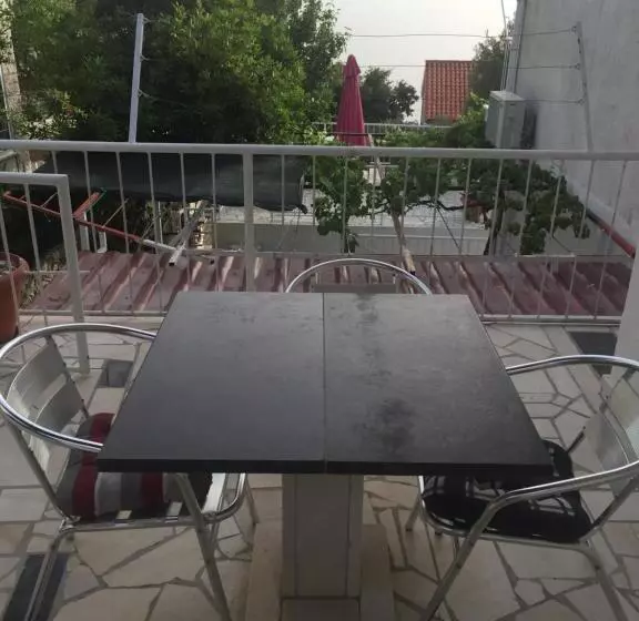 Majatalo Apartments Rako