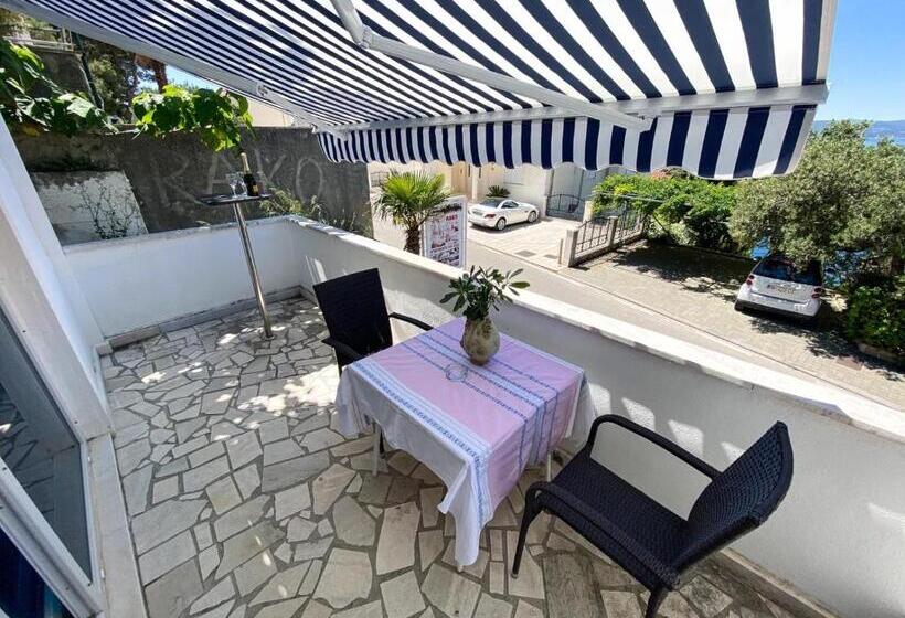 بنسيون Apartments Rako