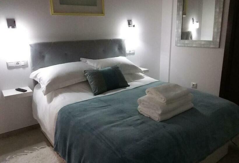 פנסיון Casa Clavero