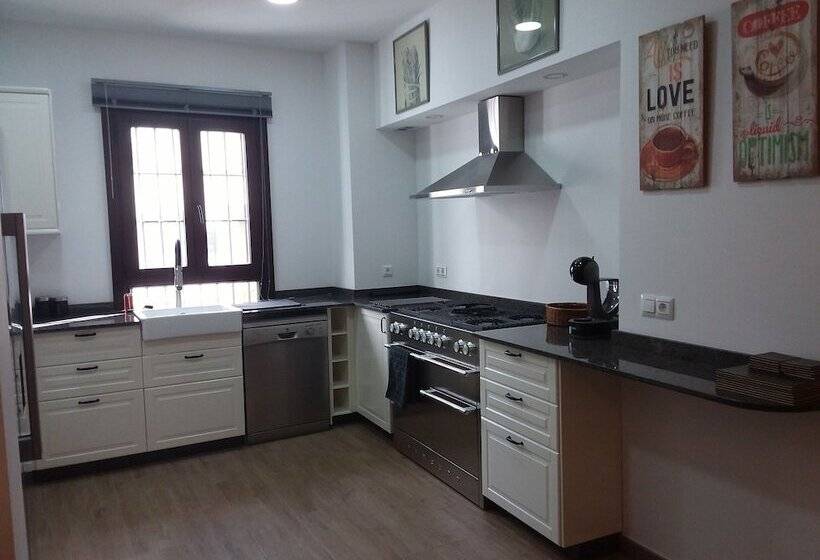 פנסיון Casa Clavero